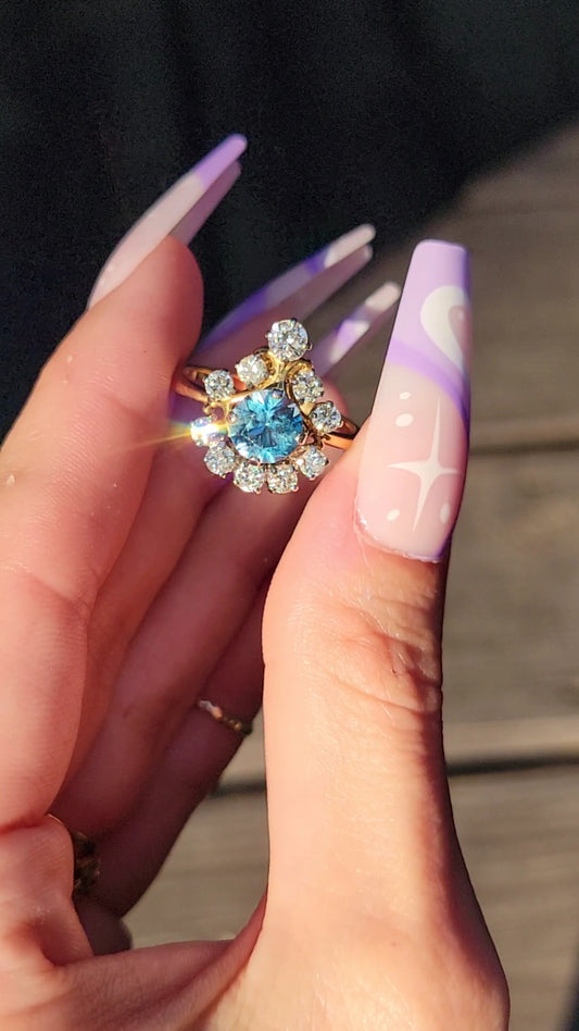 Vintage 18kt Blue Topaz and Diamond Tiara Ring