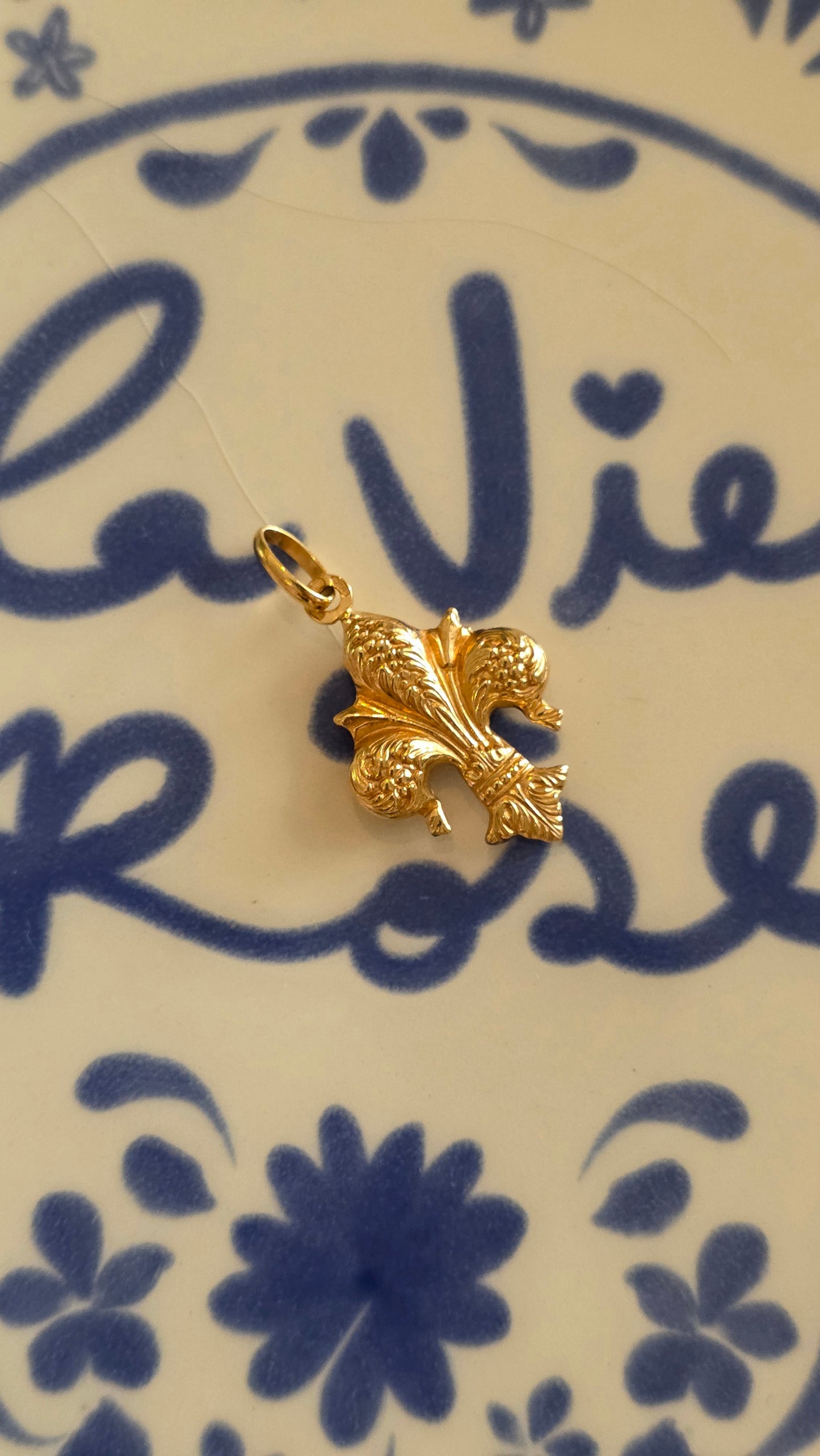 18k Unoaerre Fleur-de-lis