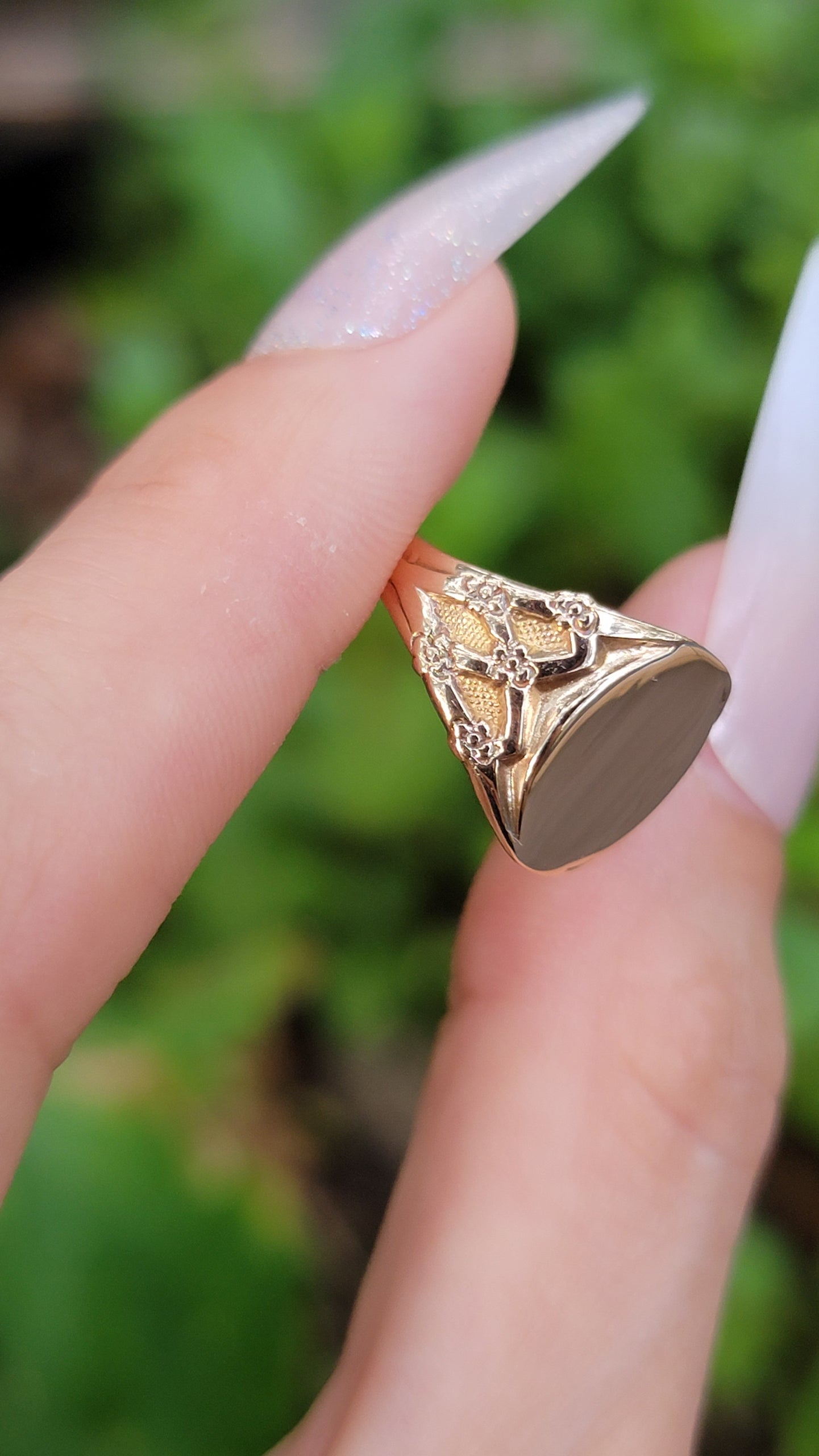 14kt Yellow Gold Floral Lattice Design Blank Signet