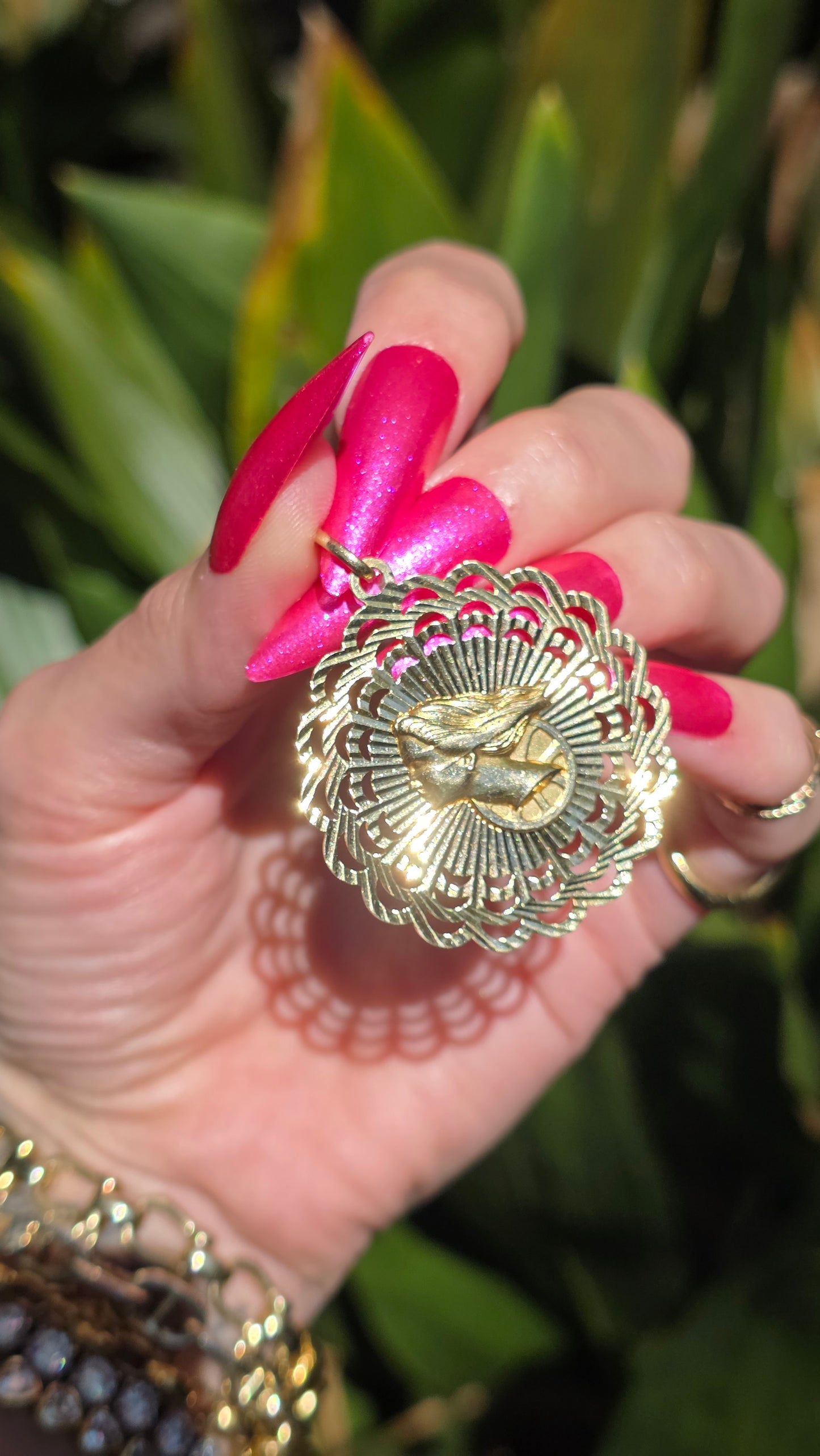 14k Engine Turned Fortuna Pendant