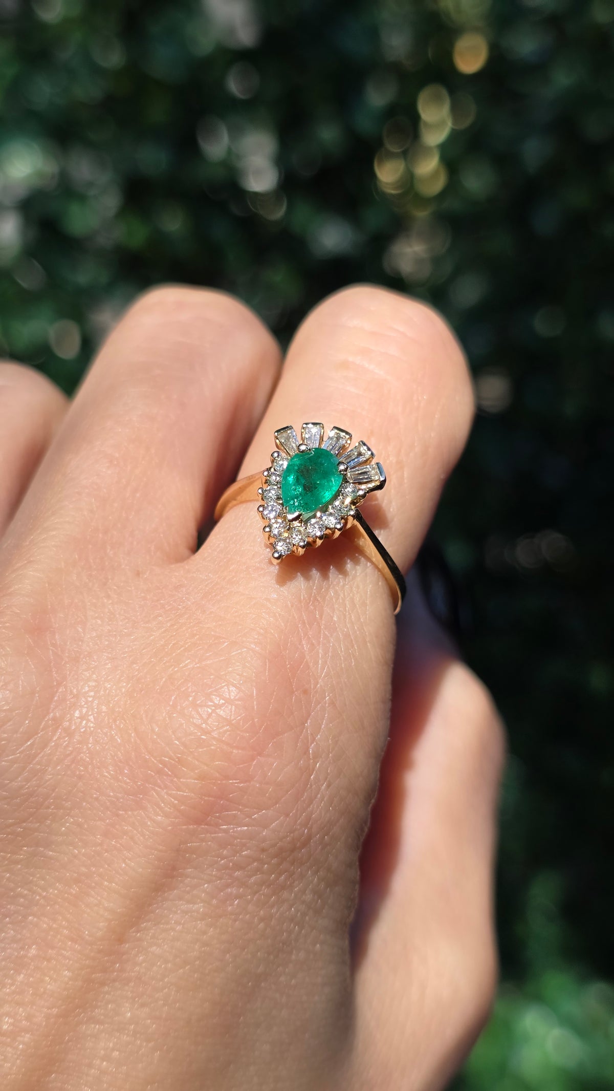 14k Emerald Crown Ring