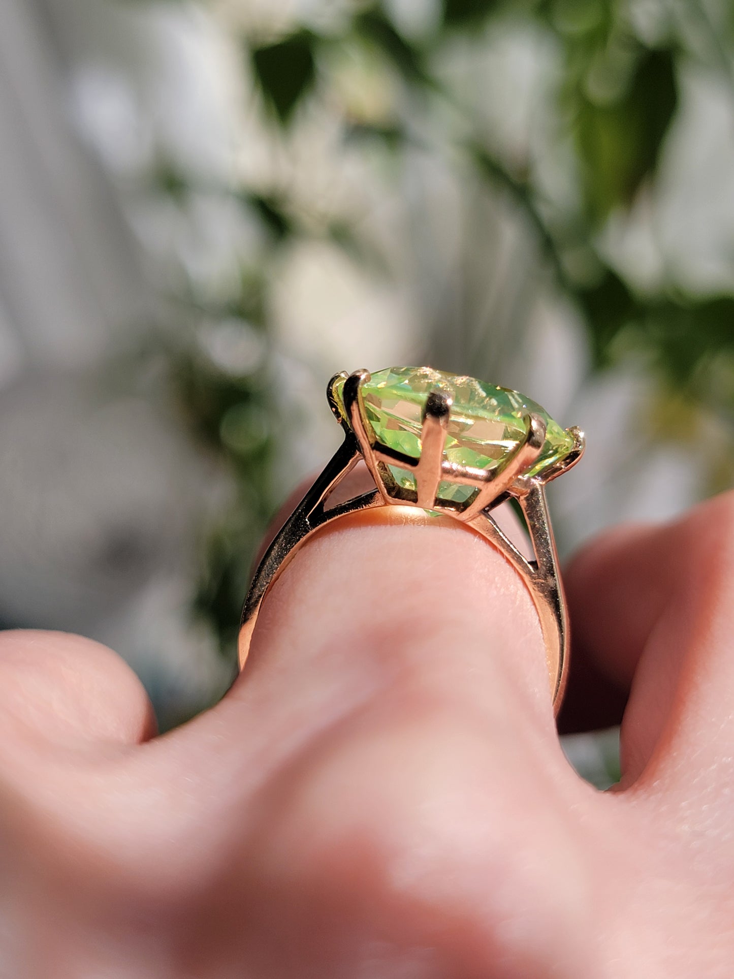 10k Green Spinel Ring