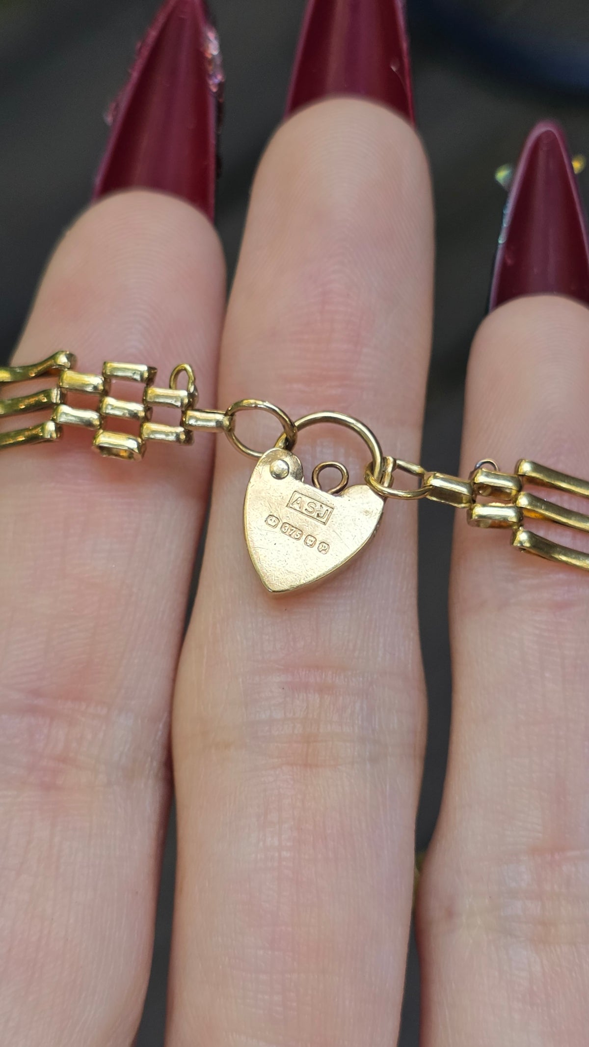 9k gate bracelet
