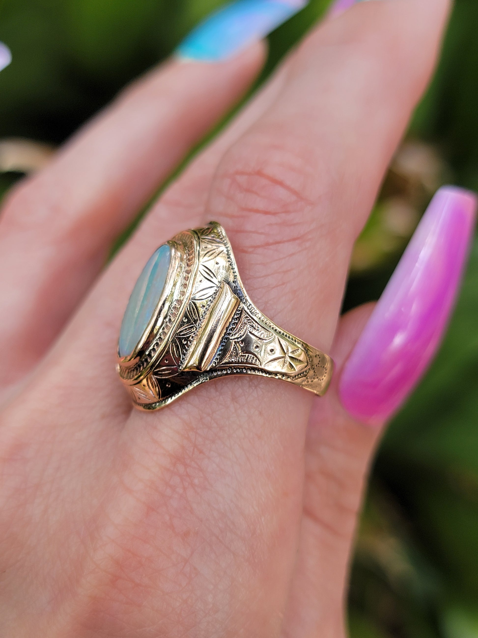 10k Antique/Vintage Opal Buckle Ring