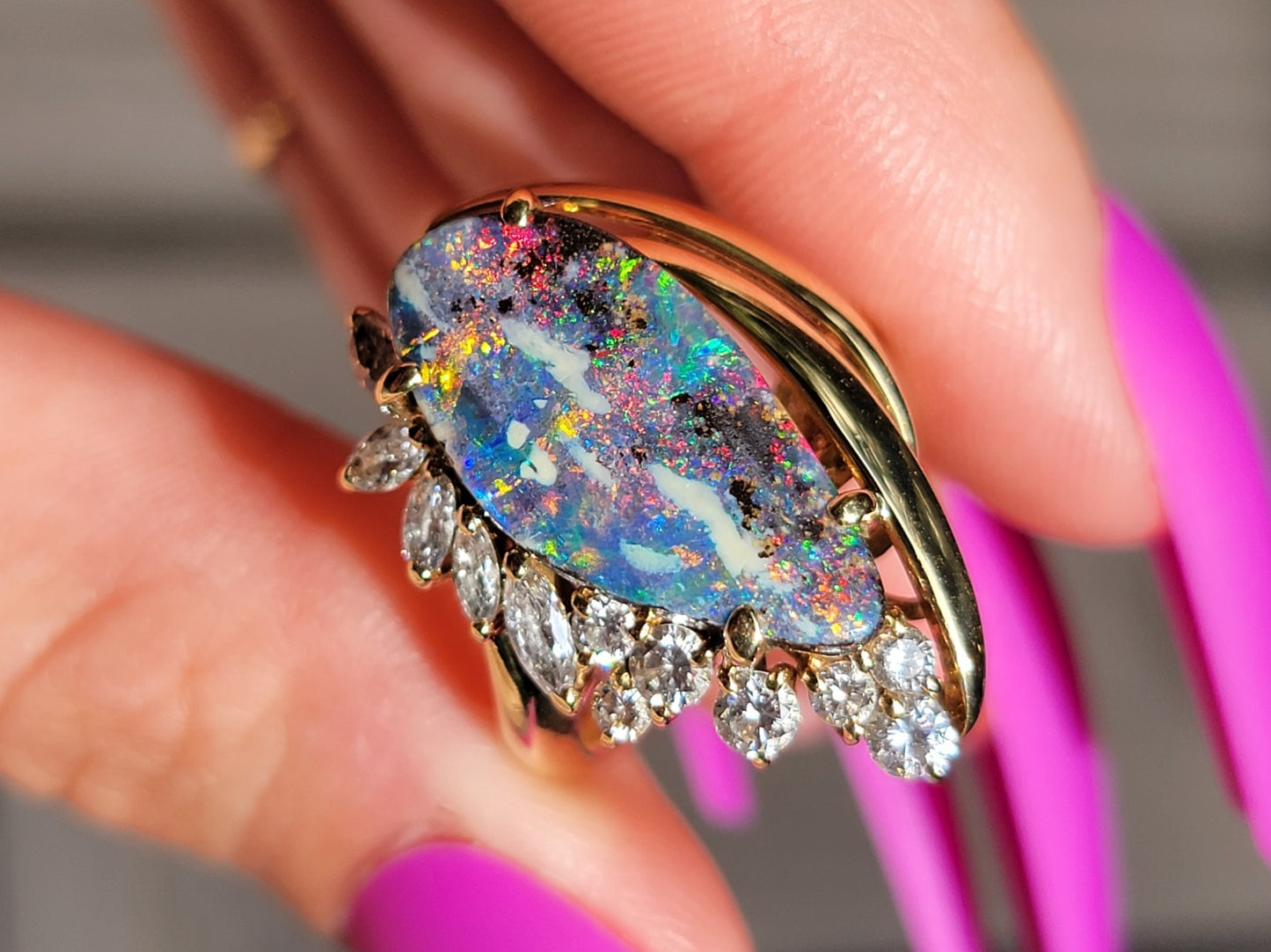 18kt Yellow Gold Estate Opal Ring