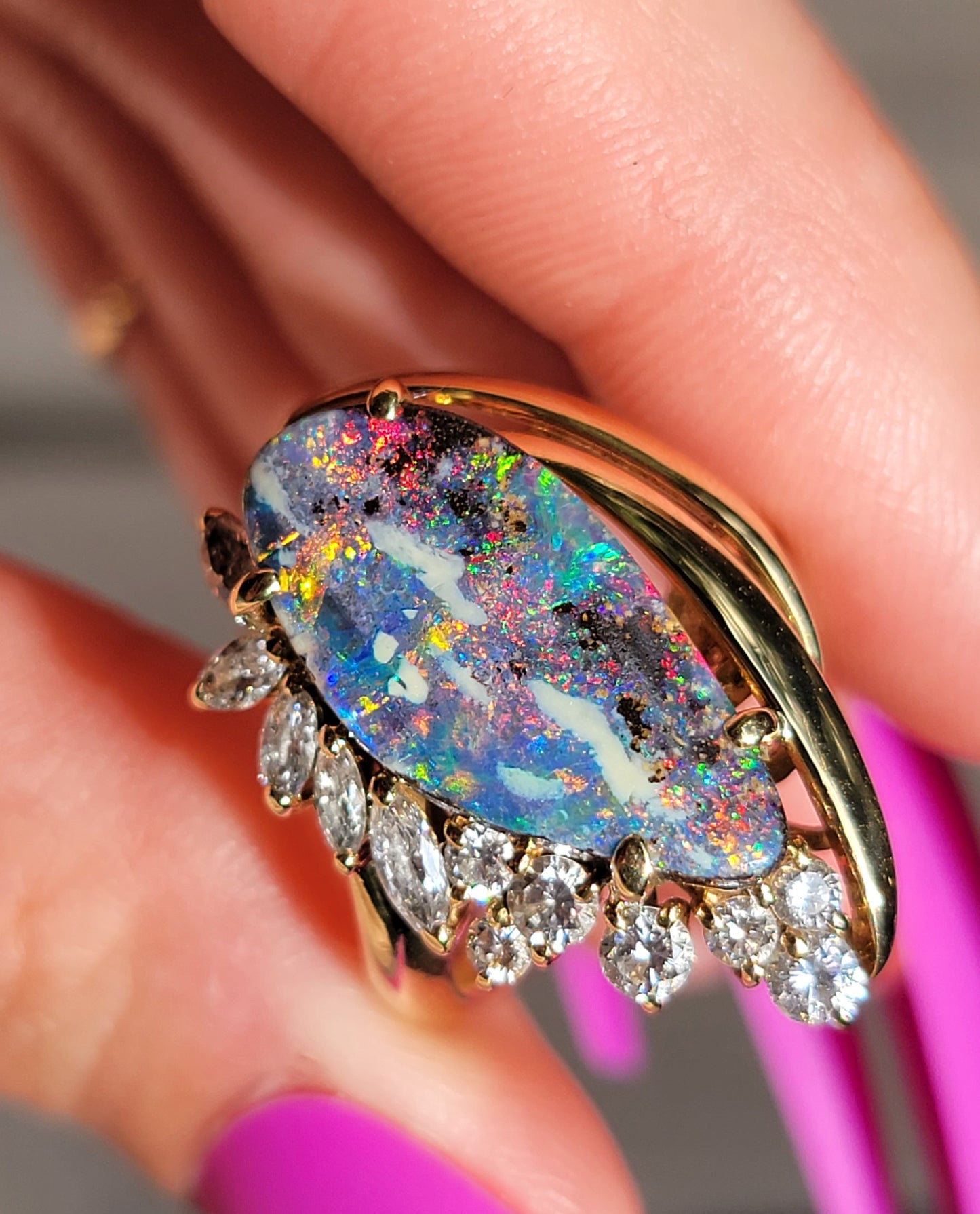 18kt Yellow Gold Estate Opal Ring