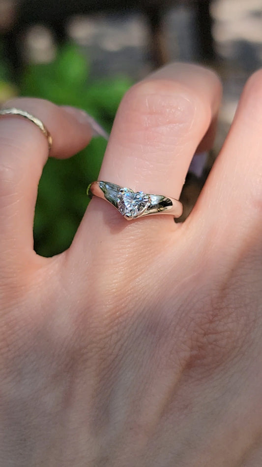 14kt Gold CZ Heart Ring