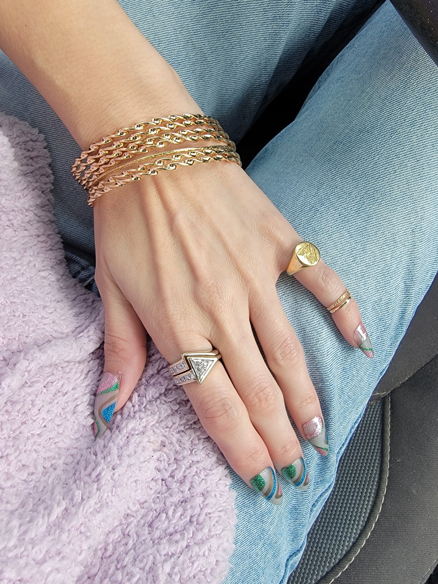 18k Arrow Diamond Ring