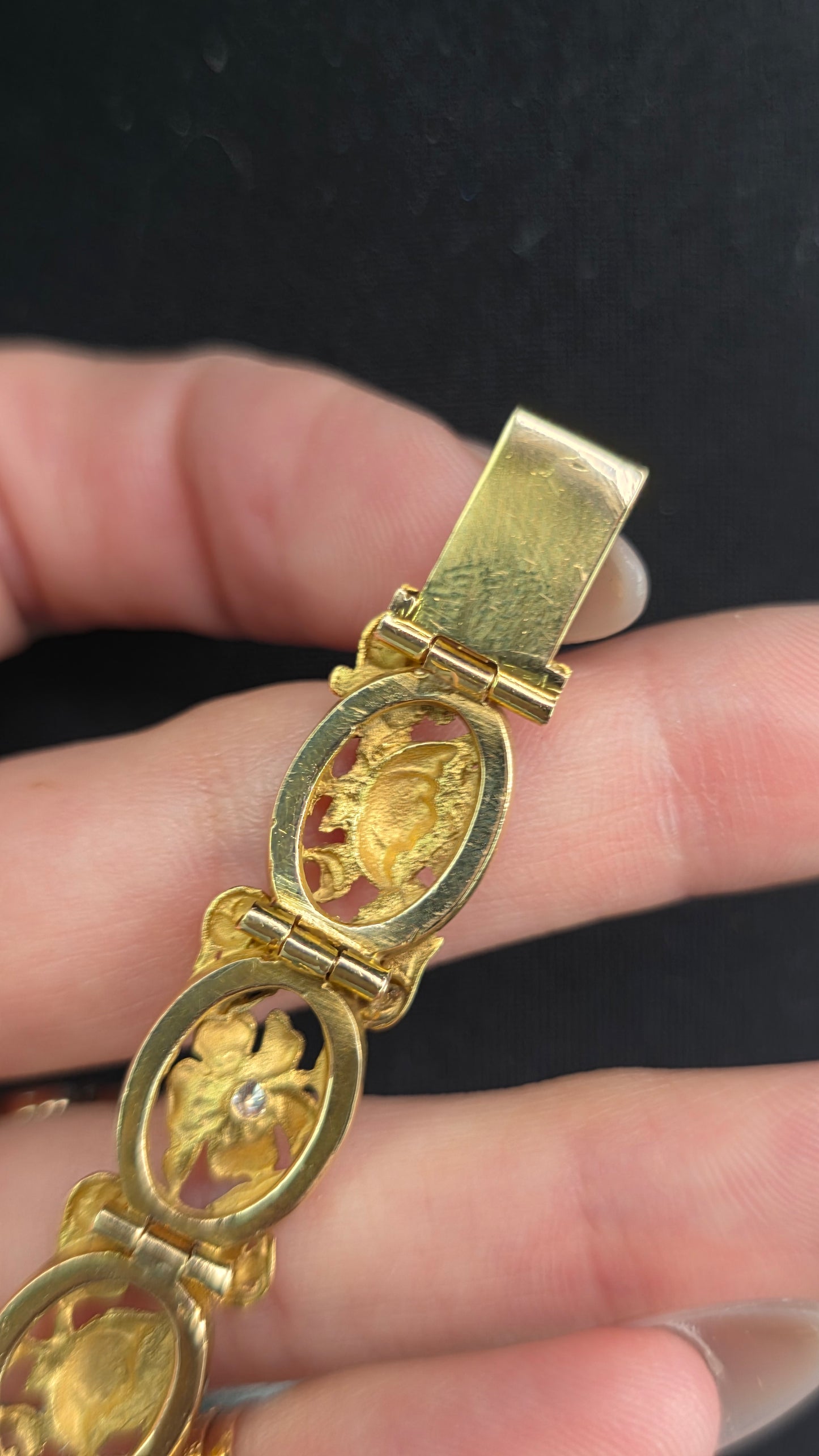 18k Art Nouveau Floral Whiplash Bracelet