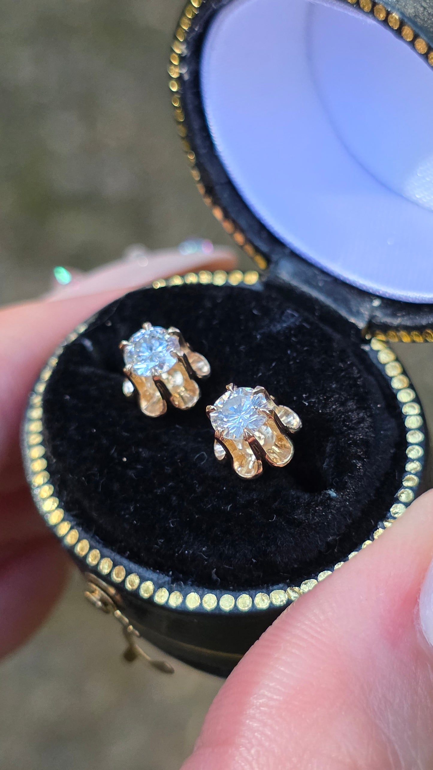 14k .50ct Buttercup Stud Earrings