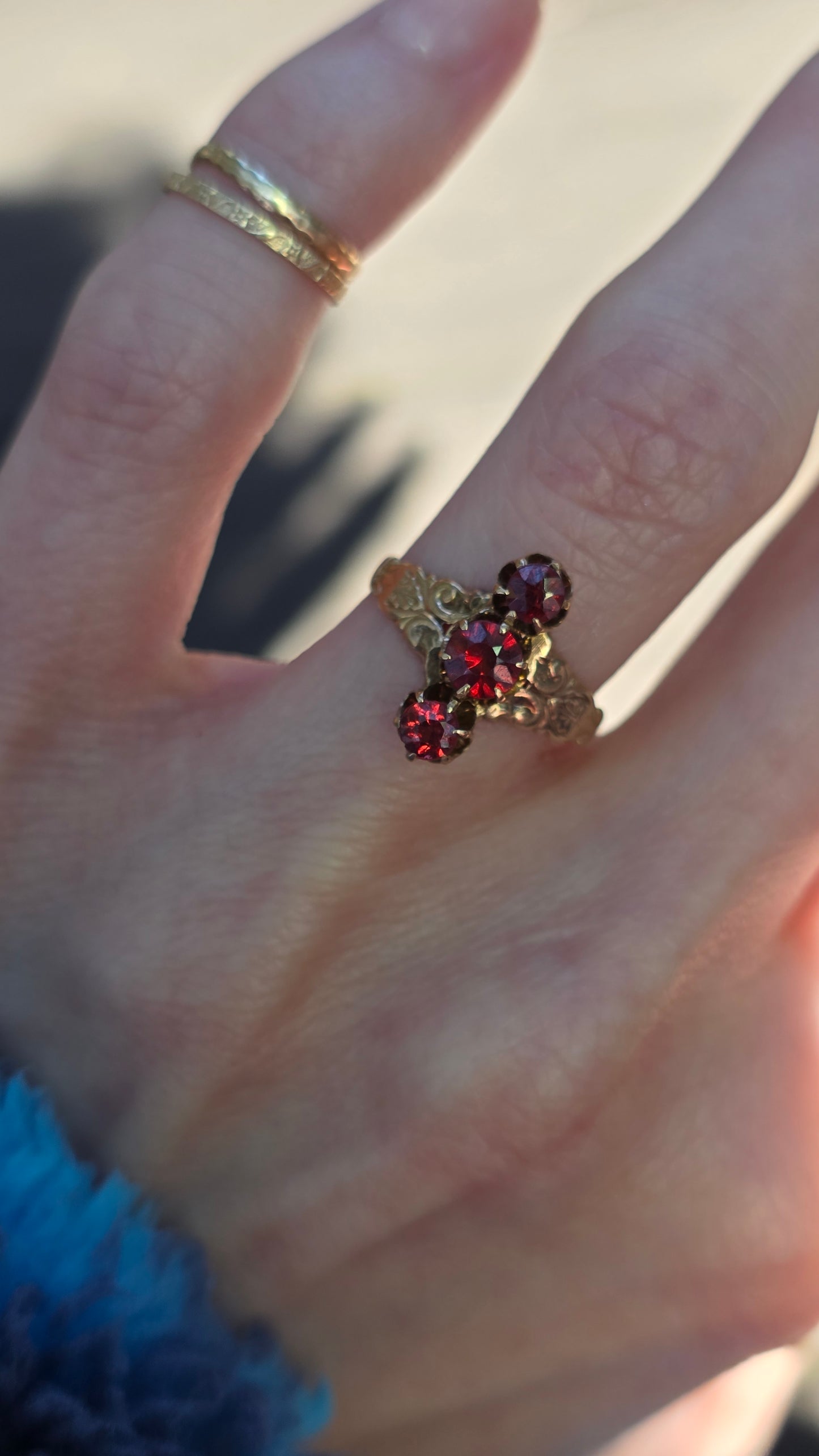 10k Vintage Garnet Ring