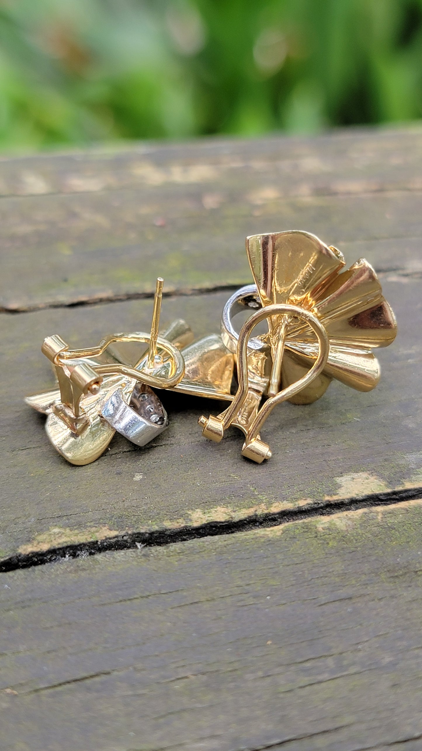 14k Diamond Ribbon Earrings