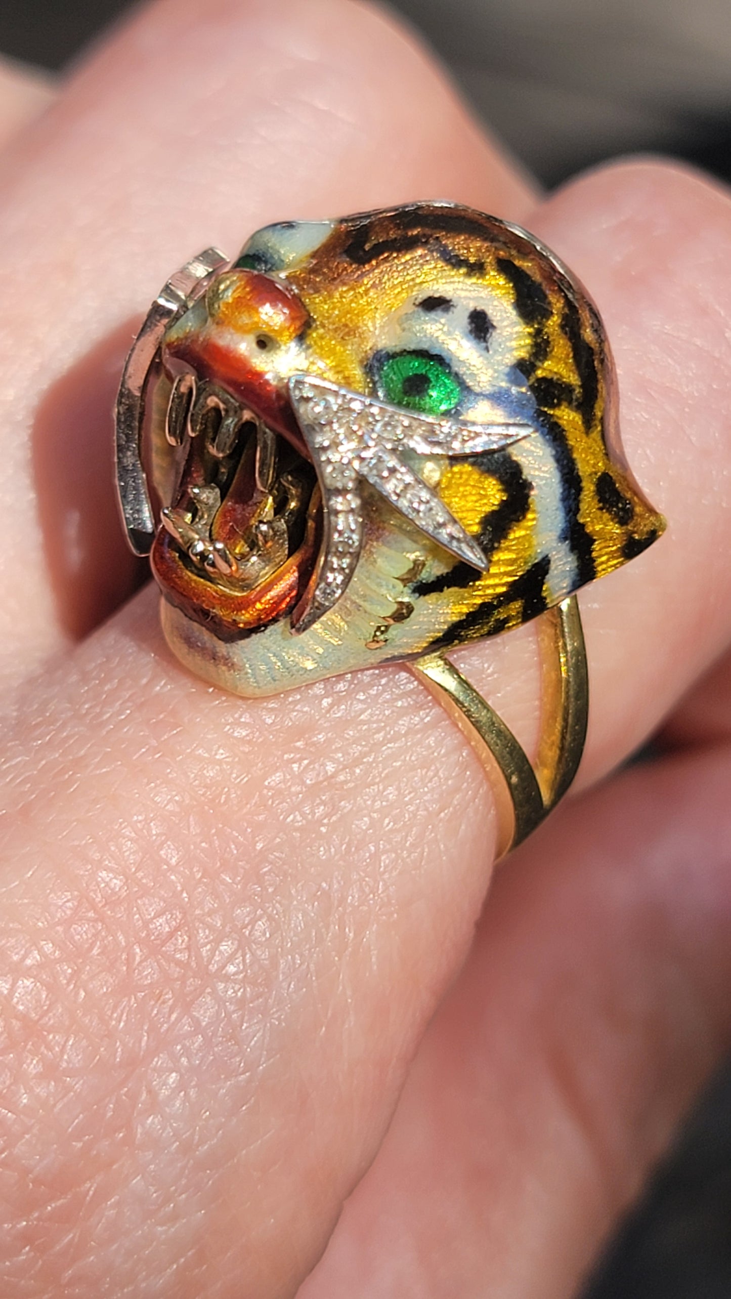 18k Enamel Tiger Ring