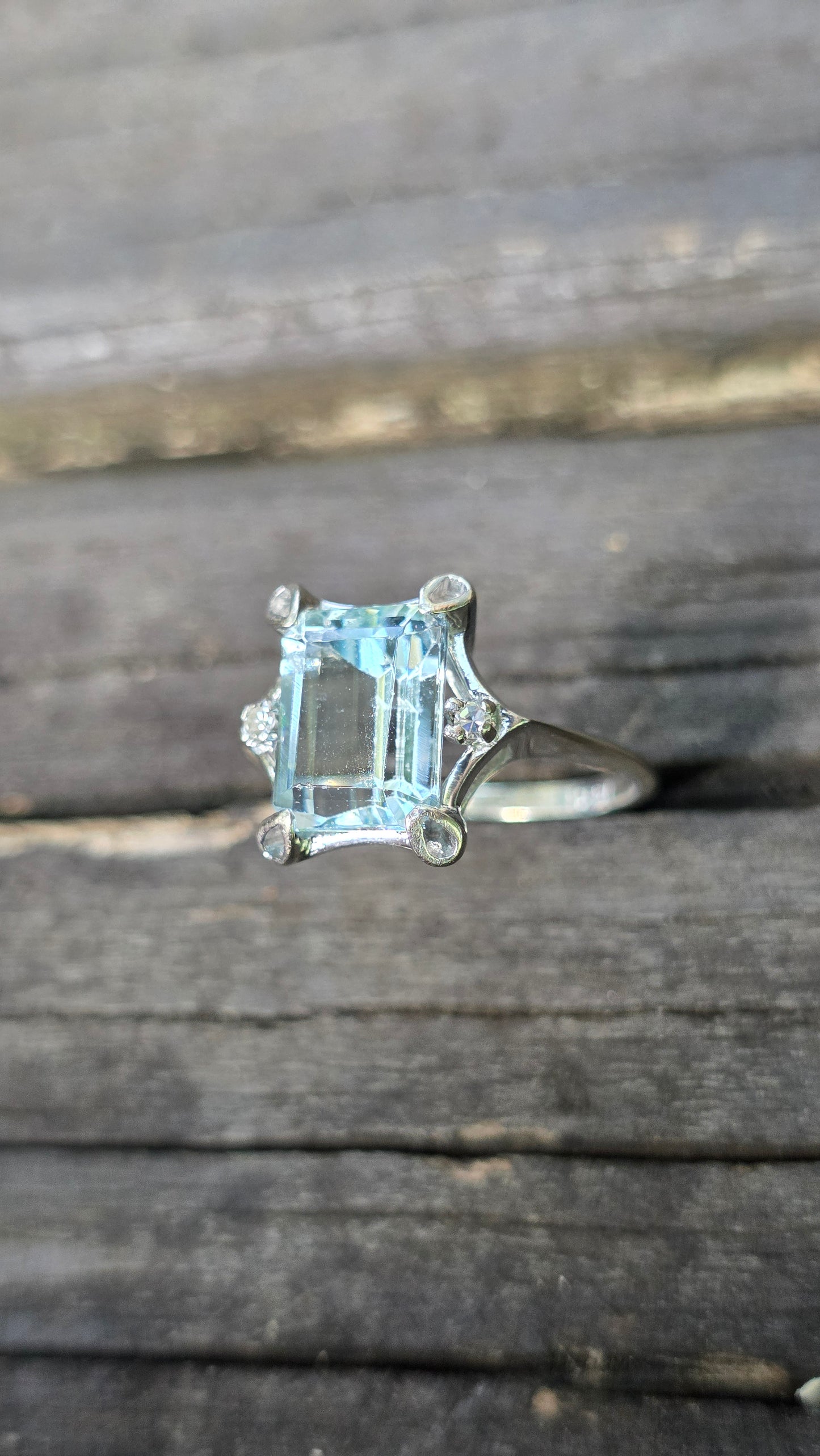 14k Aquamarine Ring
