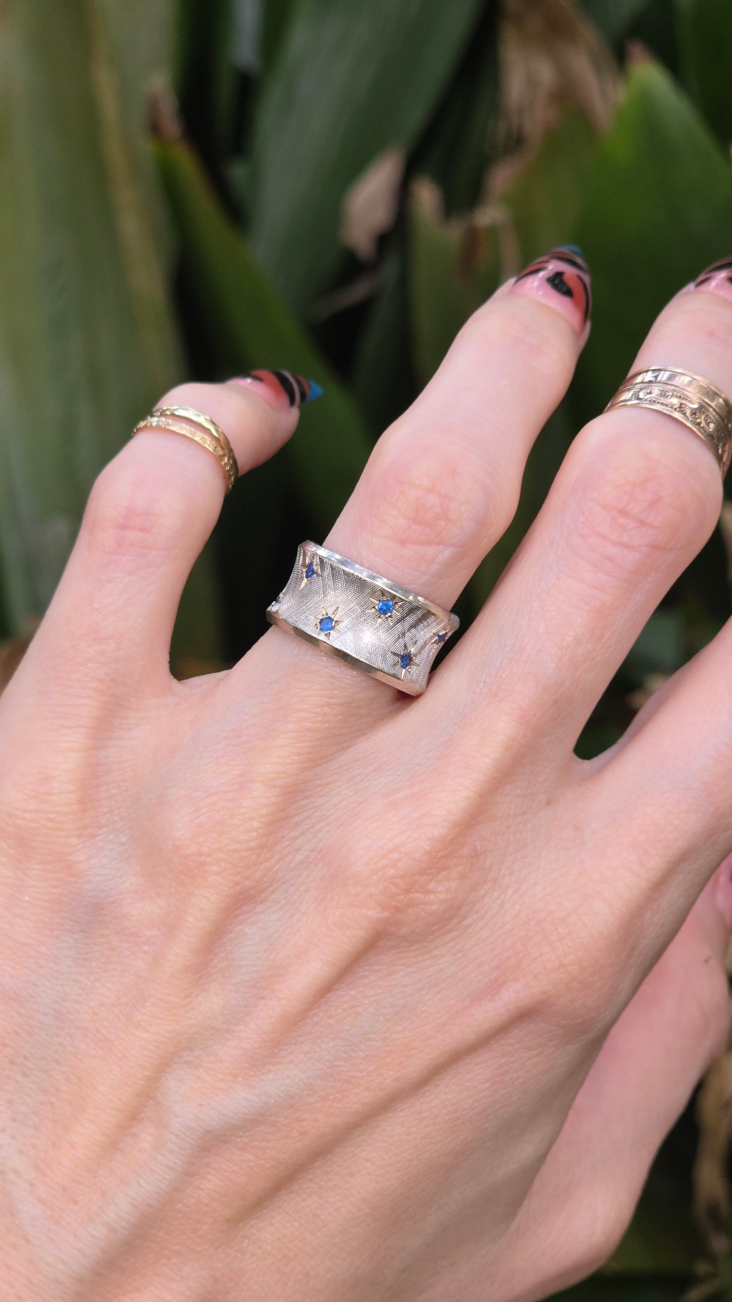 14k Fluted Star Band Ring