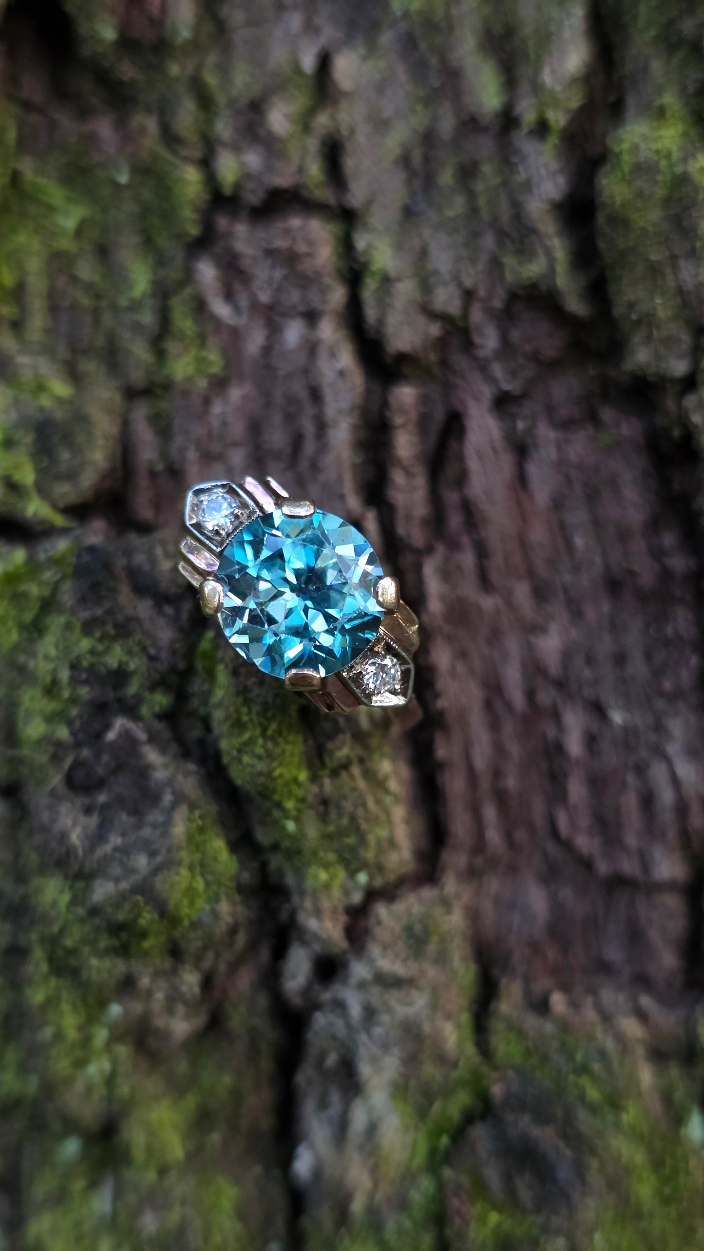 14k Blue Zircon Felger Ring