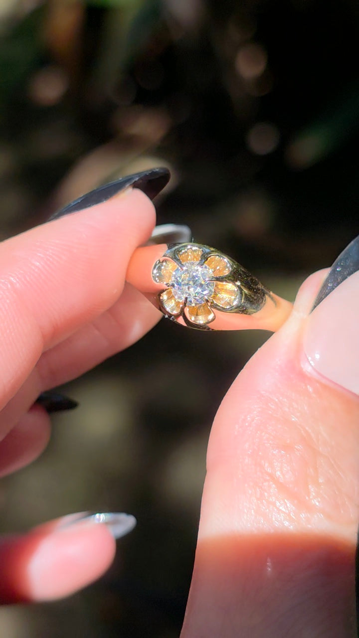 14k Belcher Diamond Ring