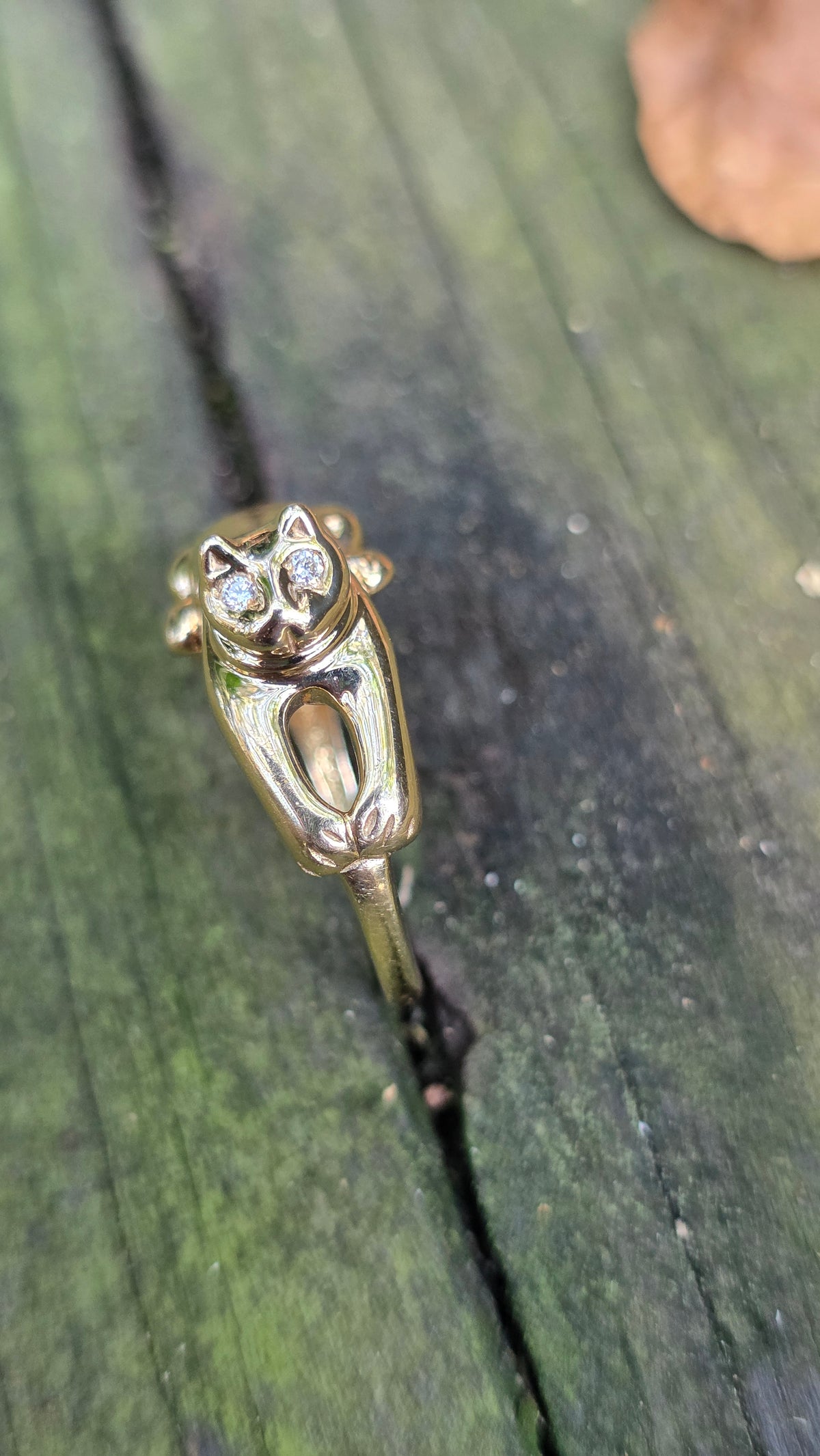 14k Cat with Bow Ring