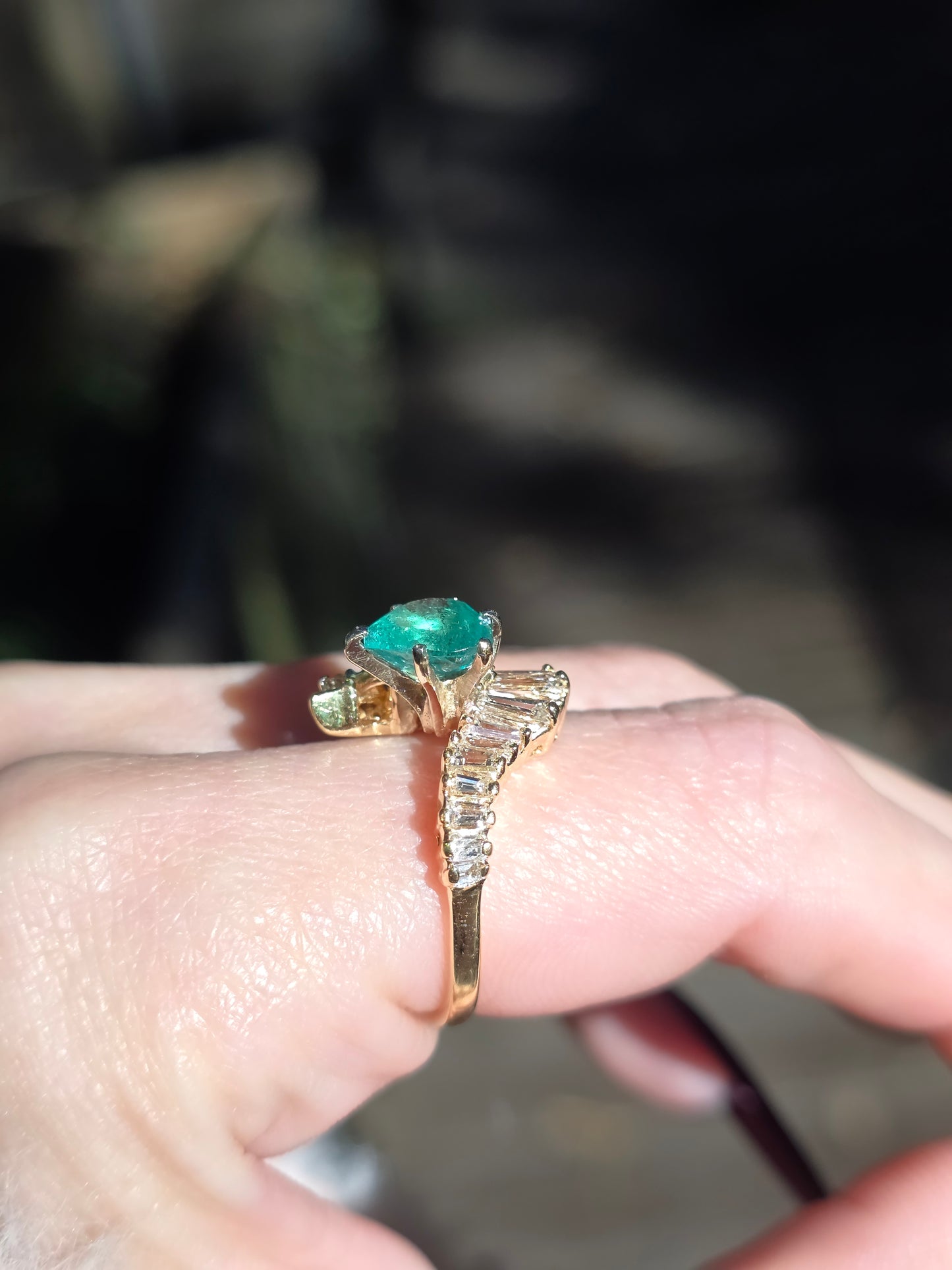 14k Heart Shaped Emerald Ring
