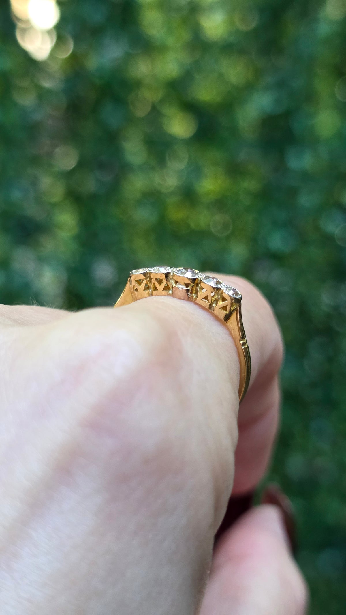 18k Antique 5 Stone Ring