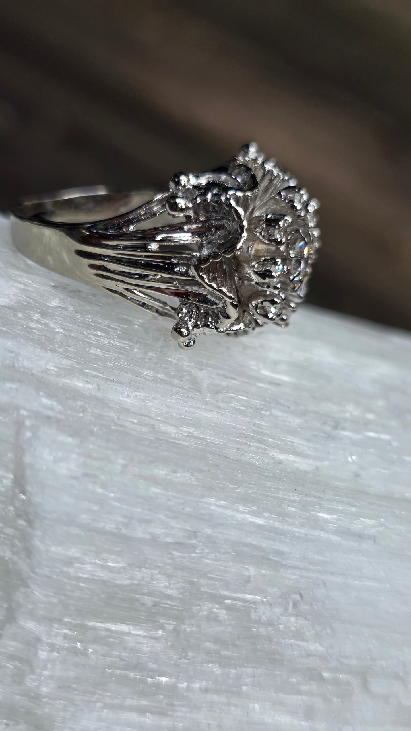 14k Retro Diamond Anemone Ring
