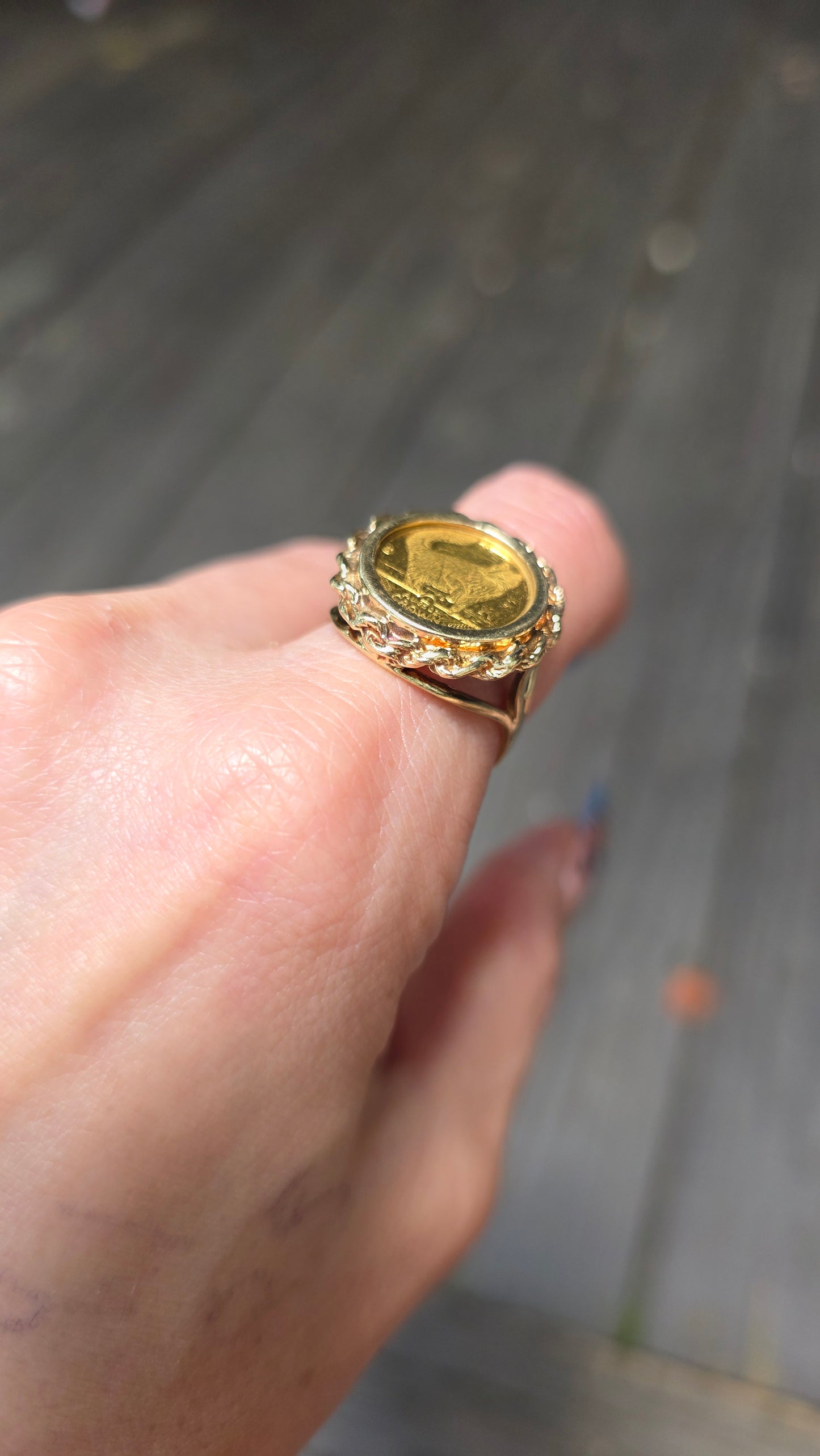 24/10k Isle Of Man Cat Coin Ring