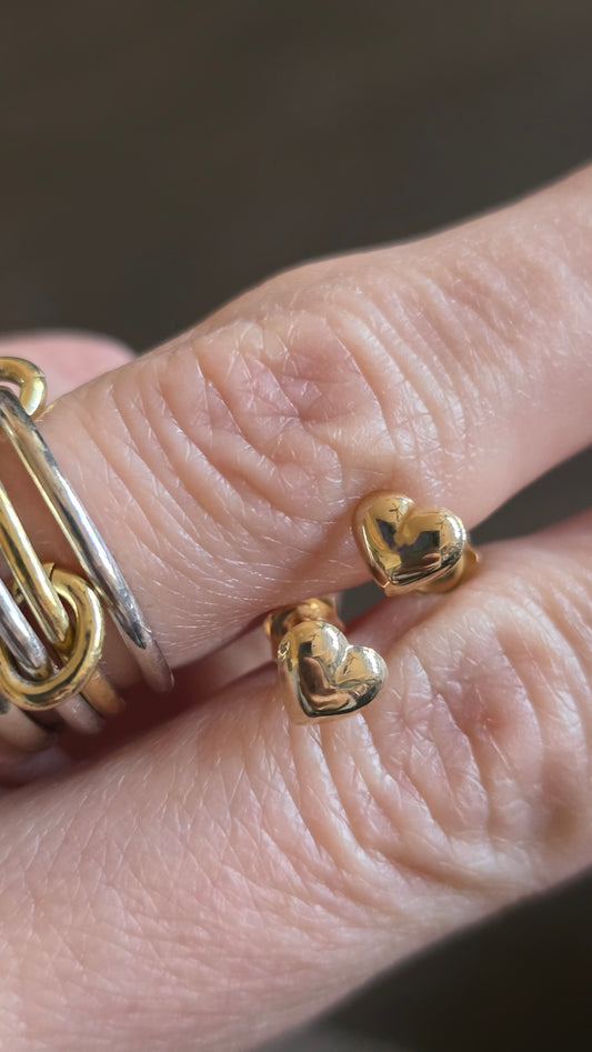 10k Danity Heart Earrings