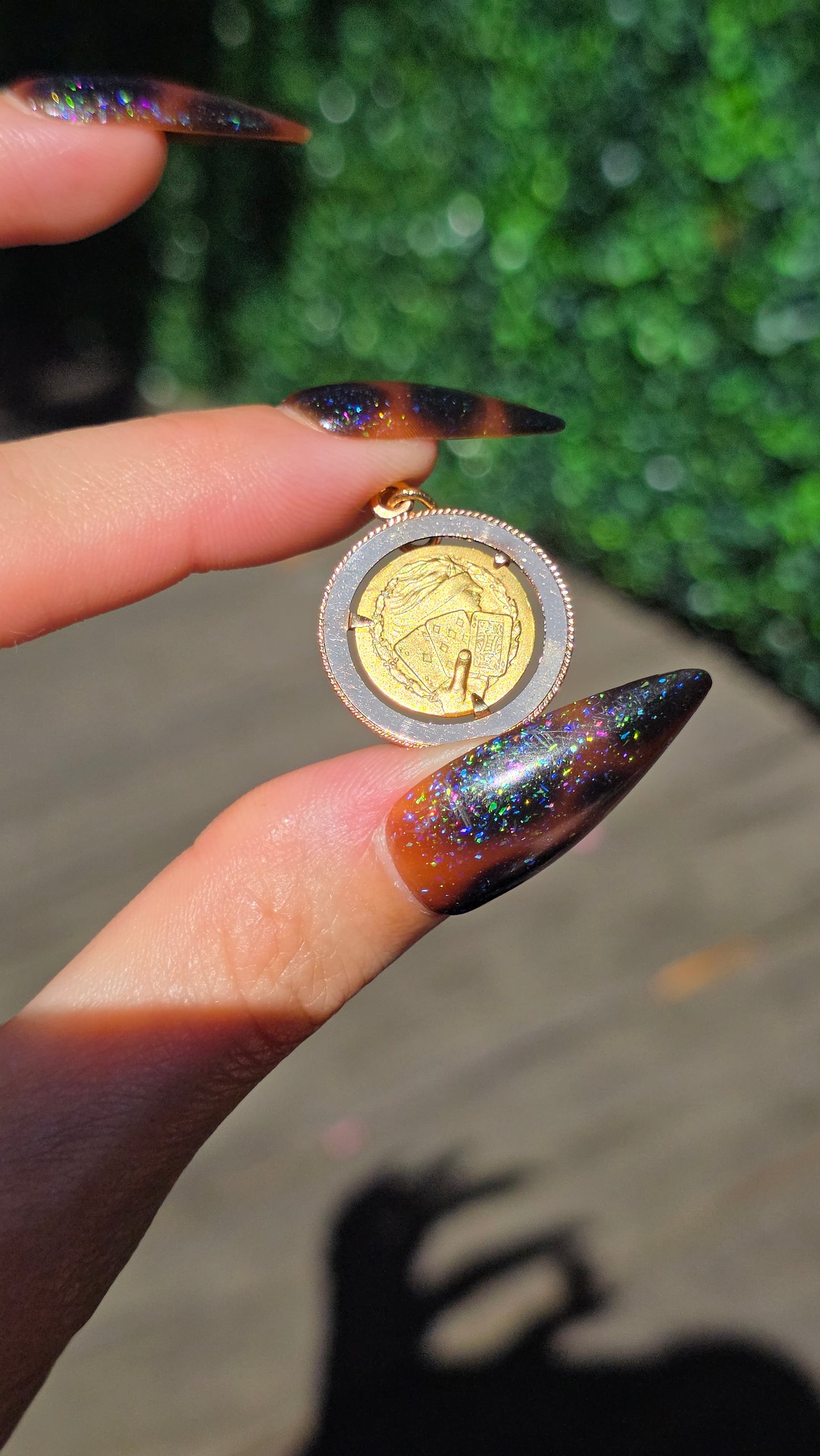 18k Fortuna Pendant