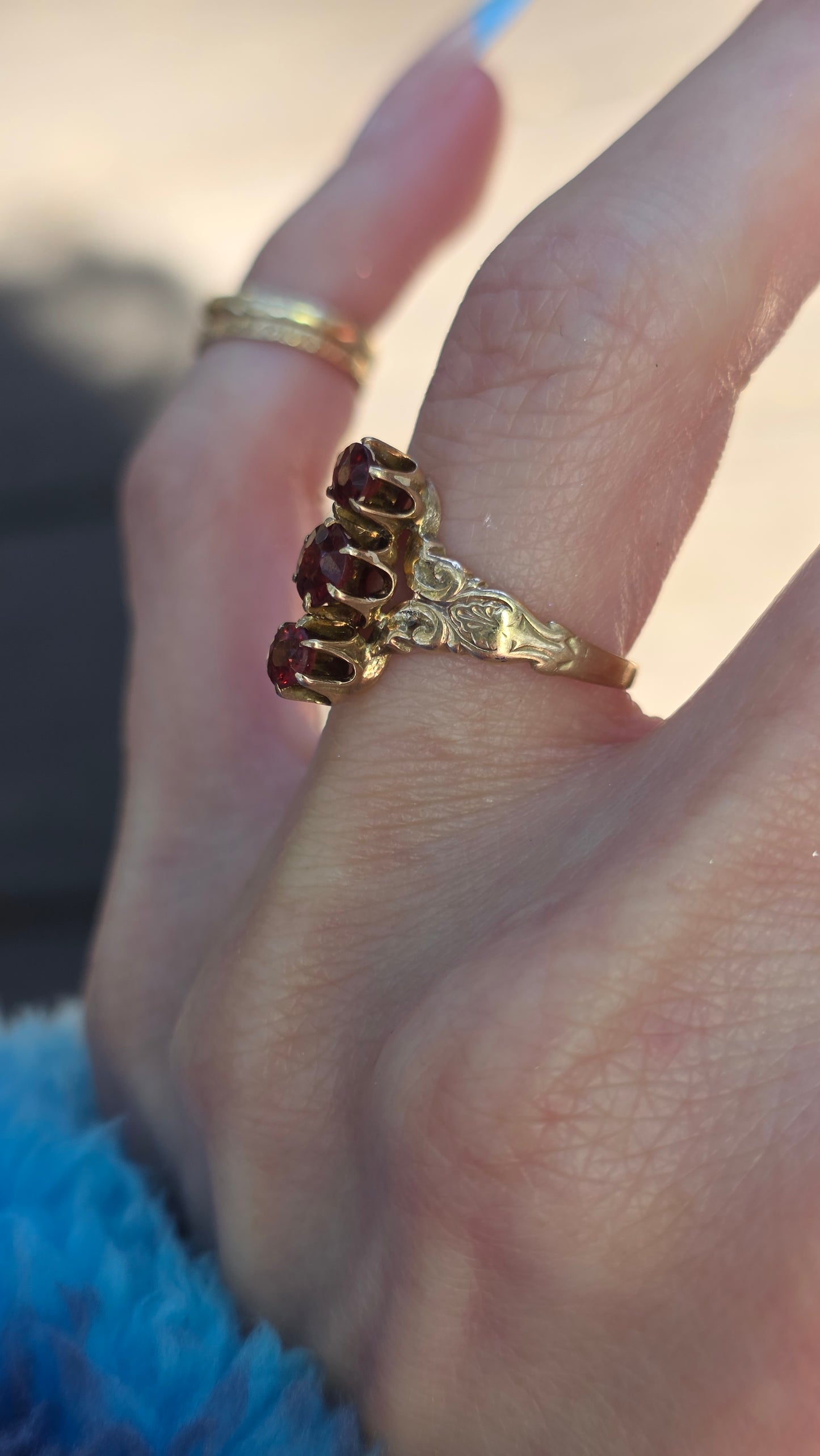 10k Vintage Garnet Ring