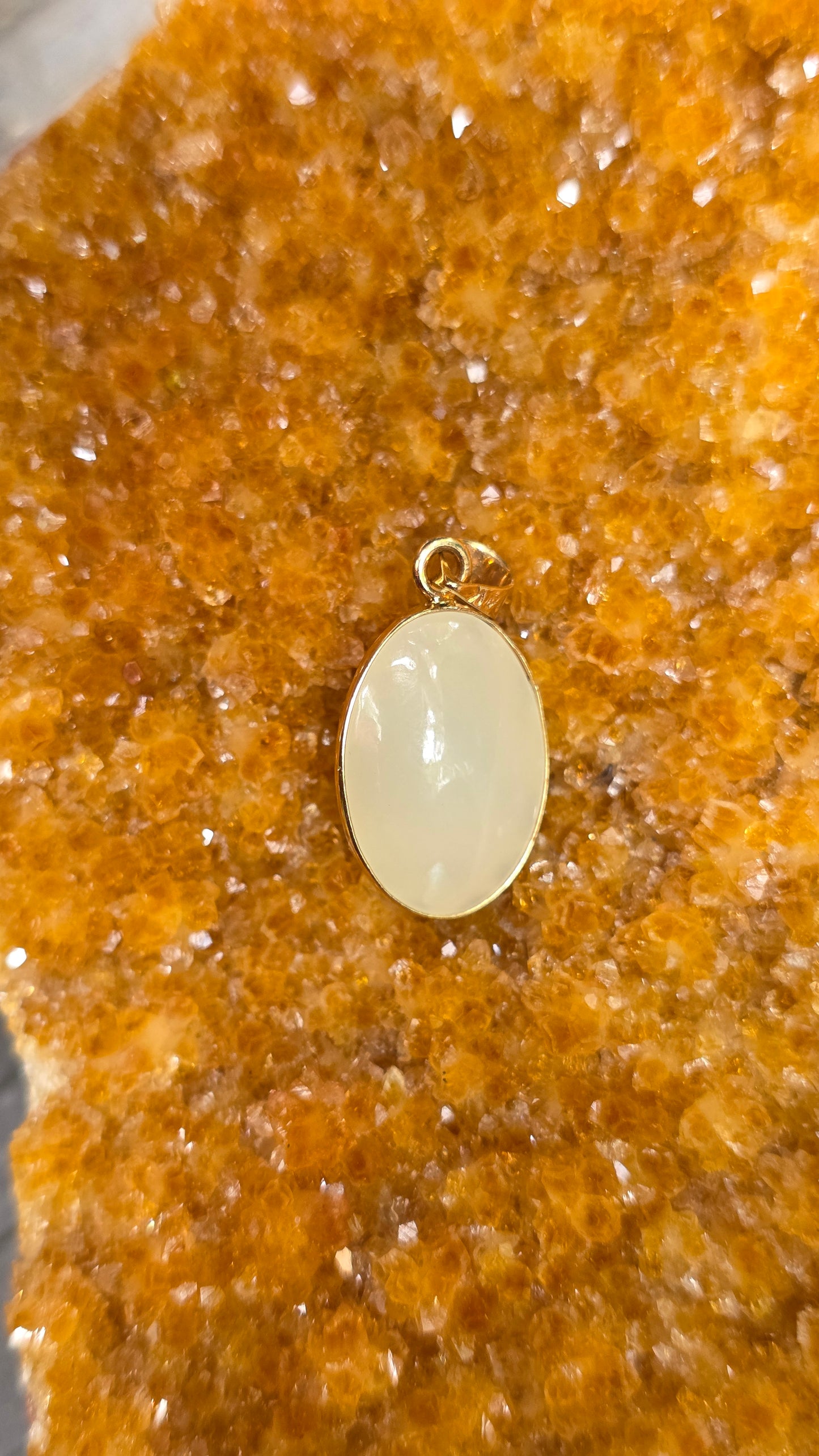 14k Jade Duck Pendant
