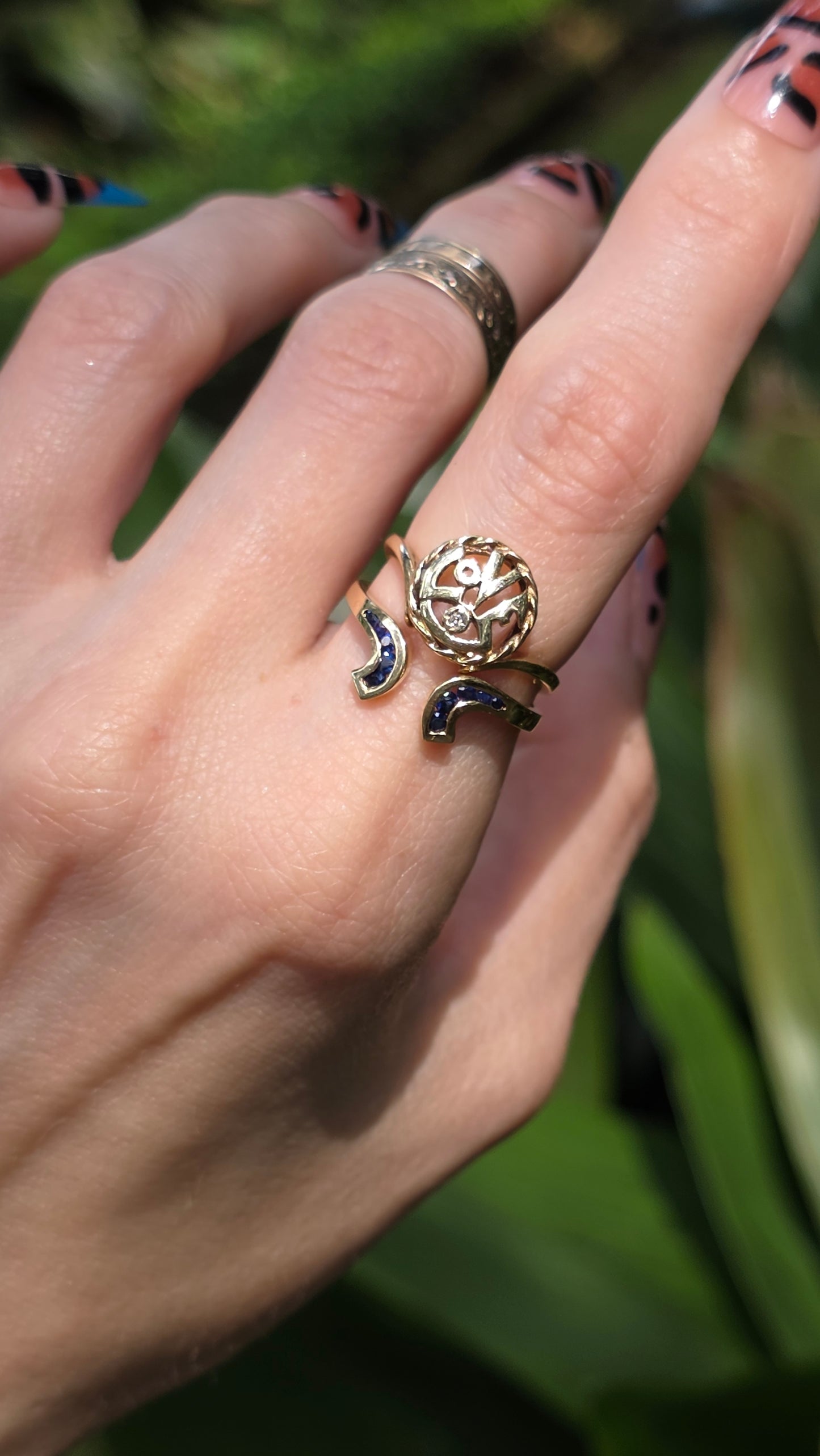 10k Peace and Love Ring