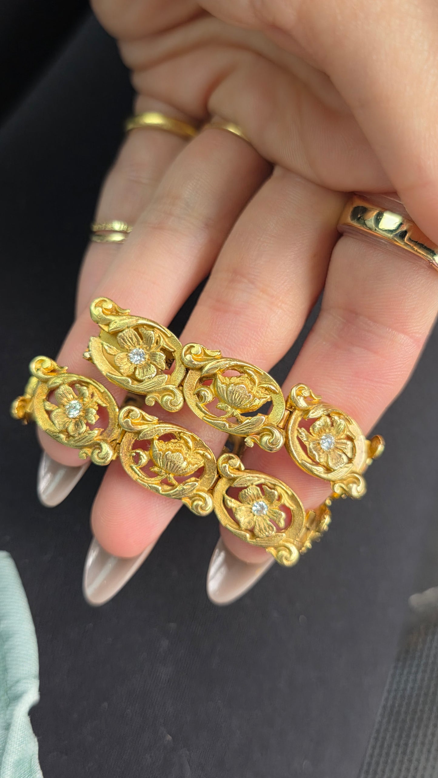 18k Art Nouveau Floral Whiplash Bracelet