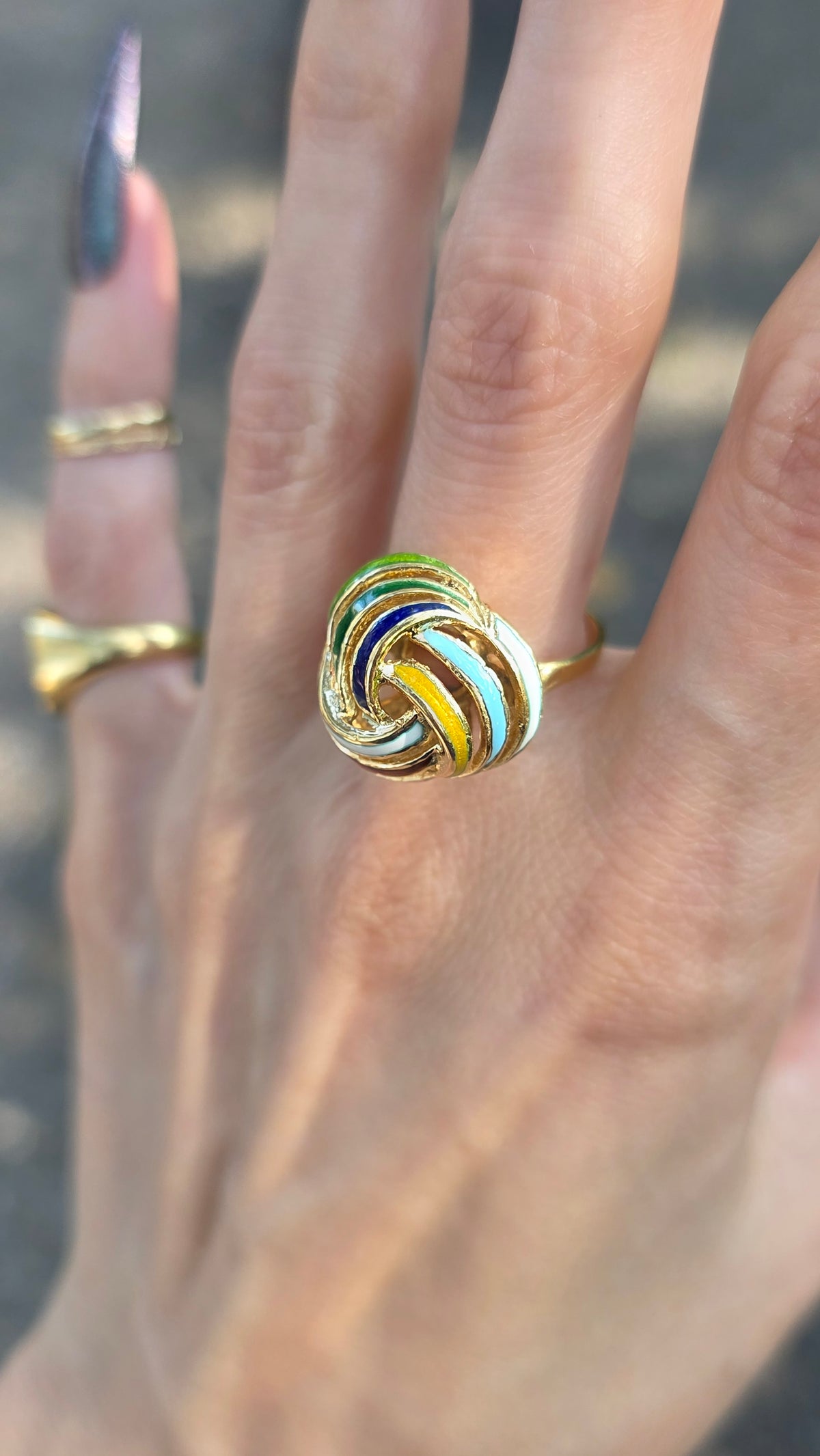 14k Enamel Swirl Ring