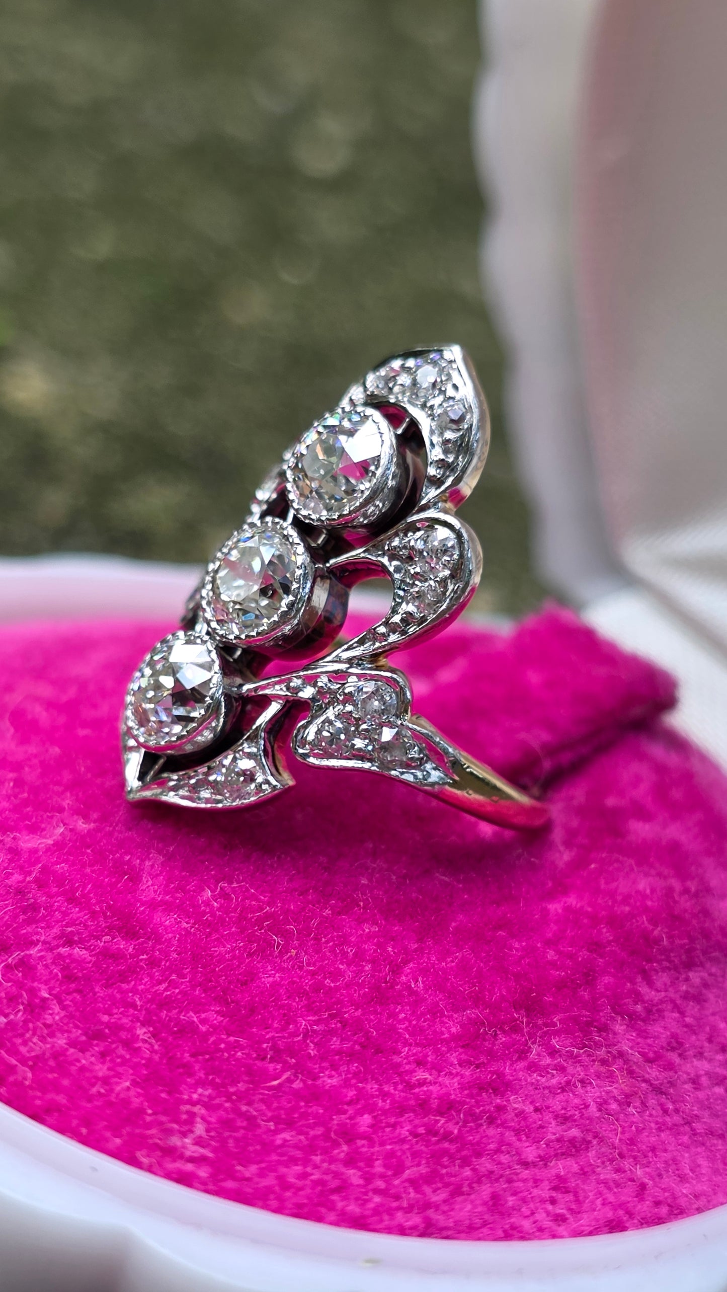 14k Antique Diamond Ring