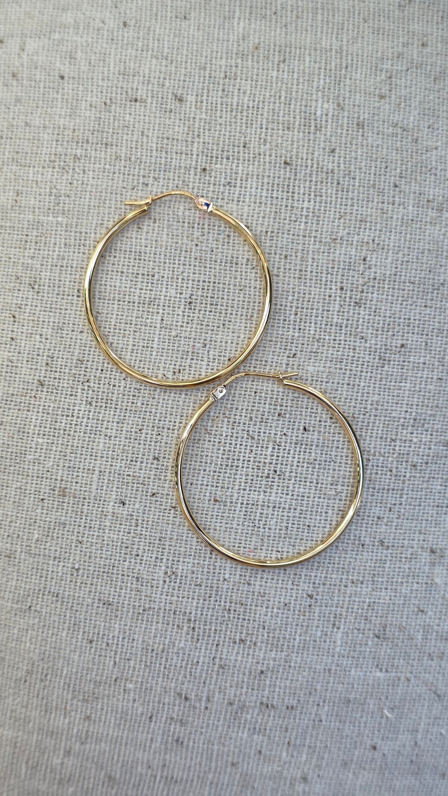 14k Medium Hoop Earrings