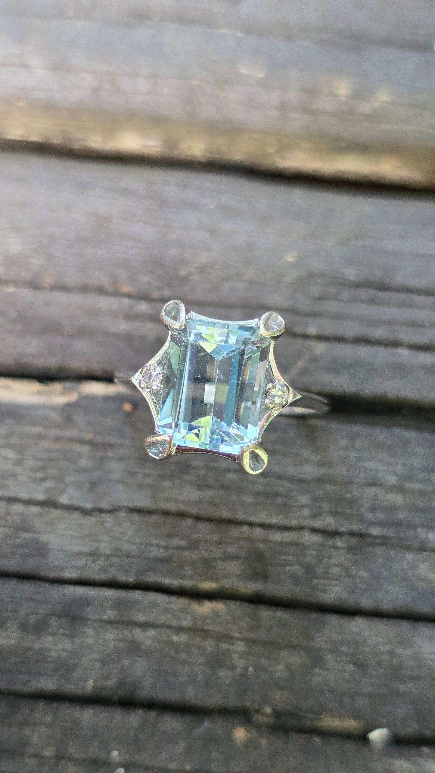 14k Aquamarine Ring