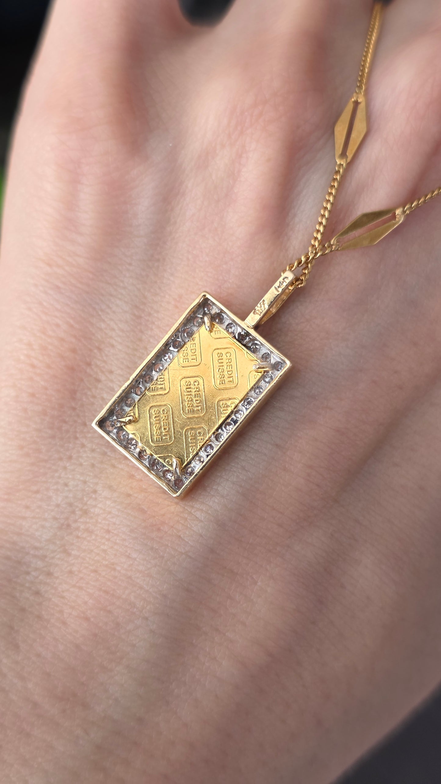 24/14k Diamond Pamp Pendant