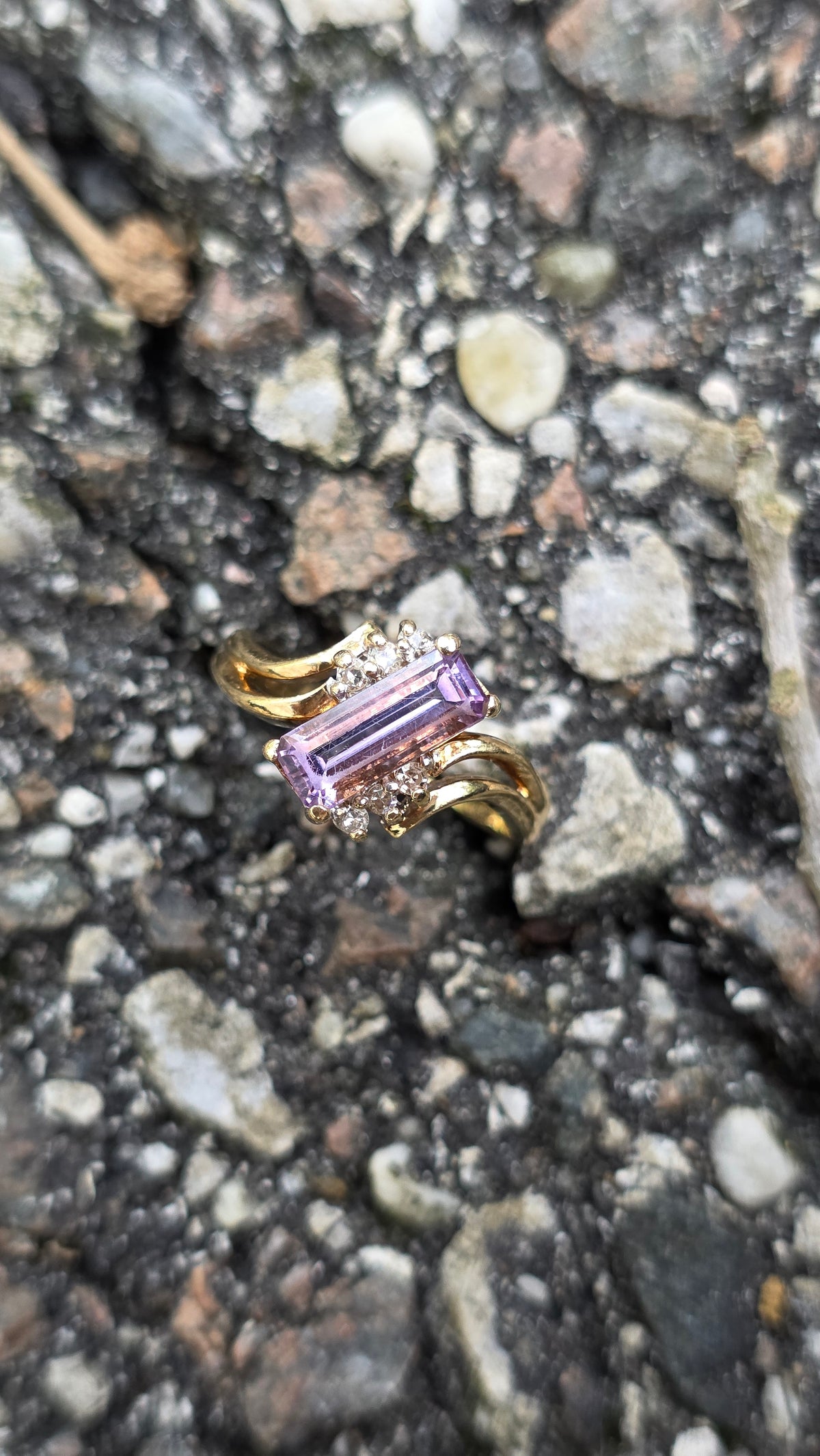10k Amethyst Baguette Ring