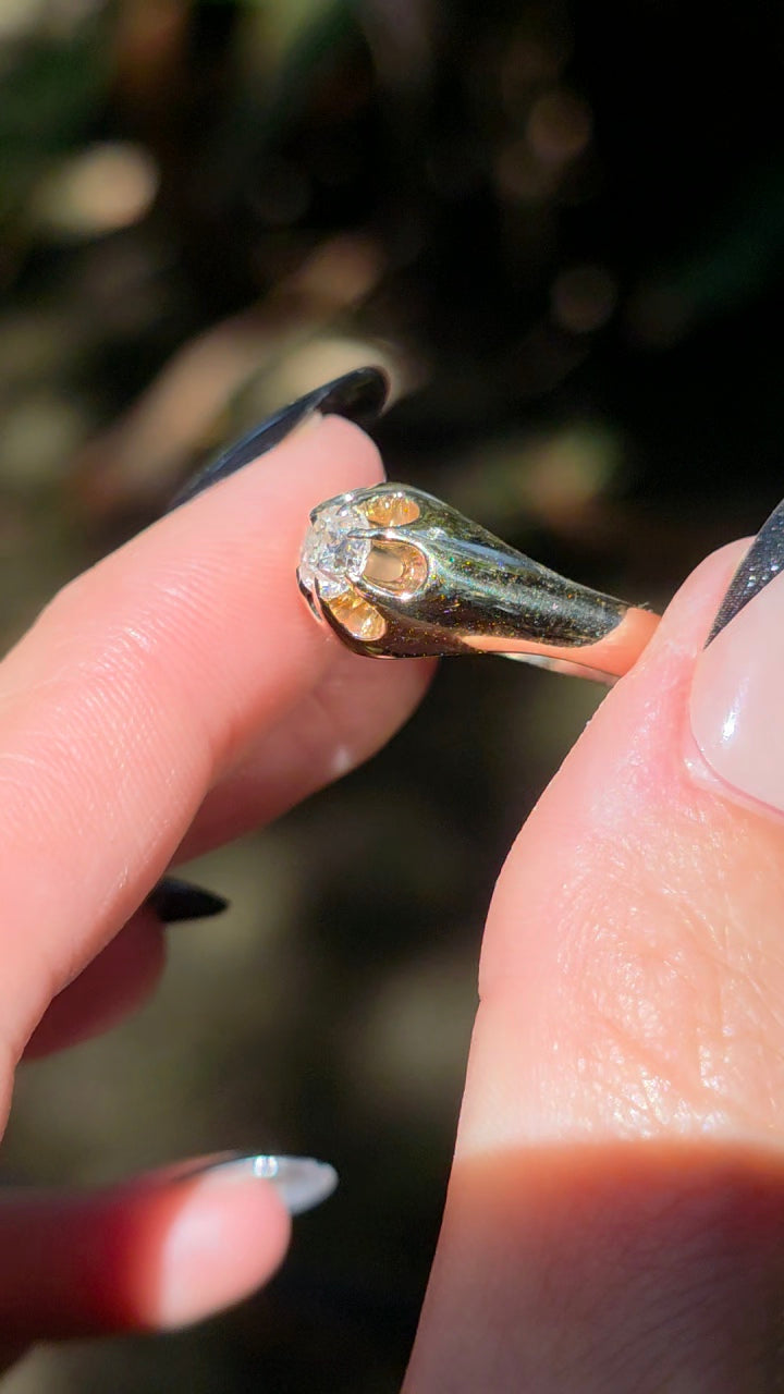 14k Belcher Diamond Ring