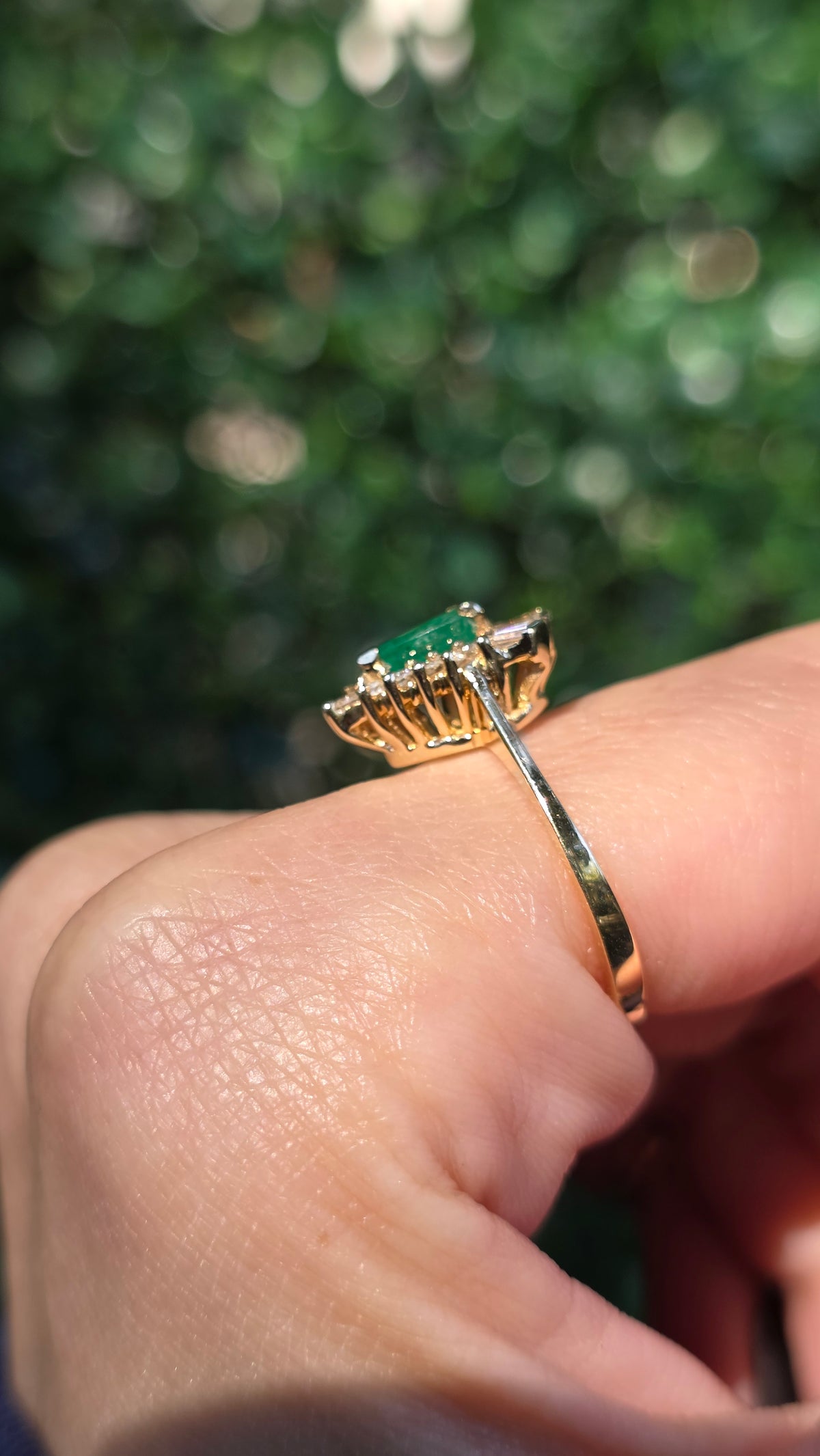 14k Emerald Crown Ring