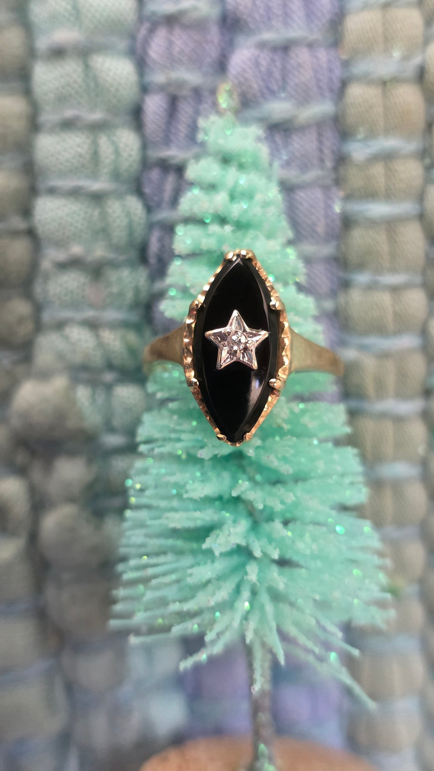 10k Onyx Ring with Star