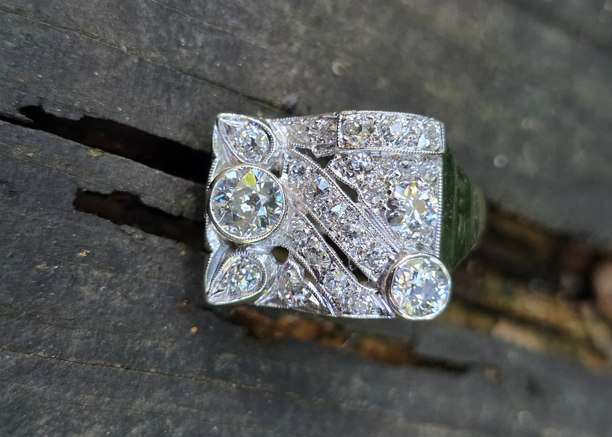 14k Deco Diamond Tank Ring