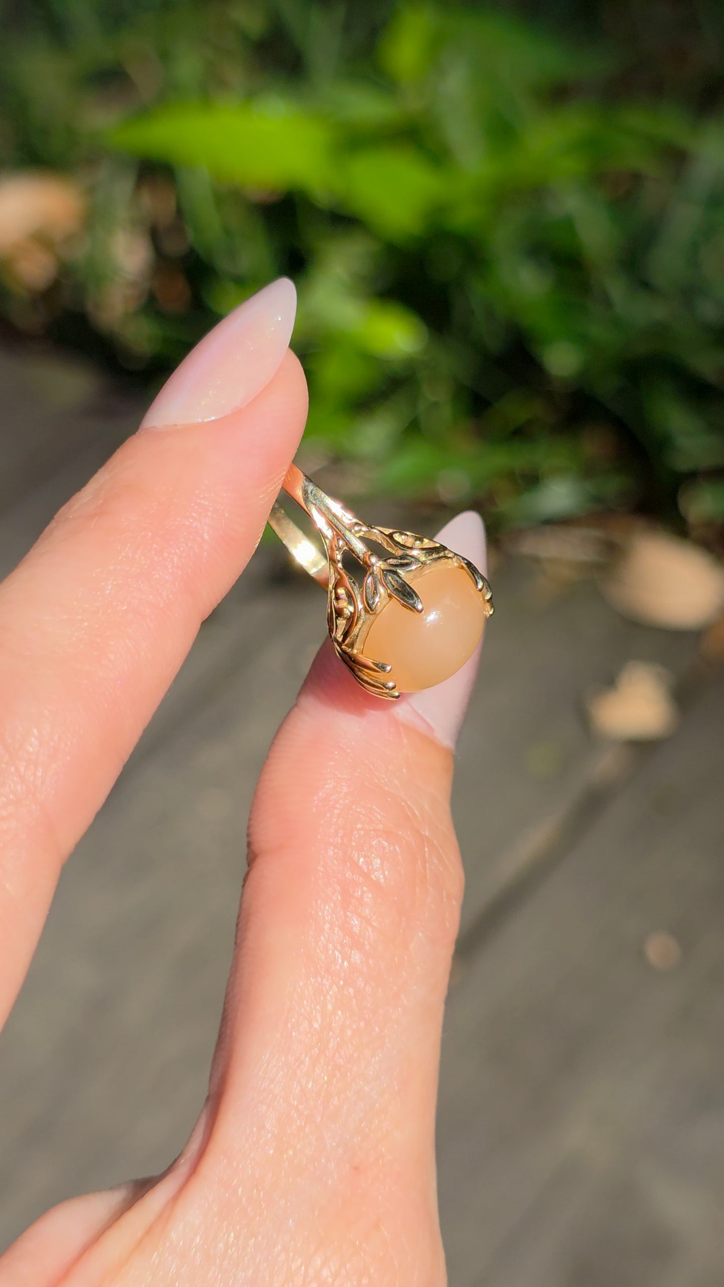 10k Peach Cat's Eye Moonstone Ring